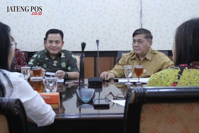 BERKELANJUTAN:Wakil Ketua DPRD Jateng Sukirman berharap kerjasama dengan WHO dapat berkelanjutan, sehingga penanggulangan HIV/AIDS di Jateng dapat berjalan dengan baik.