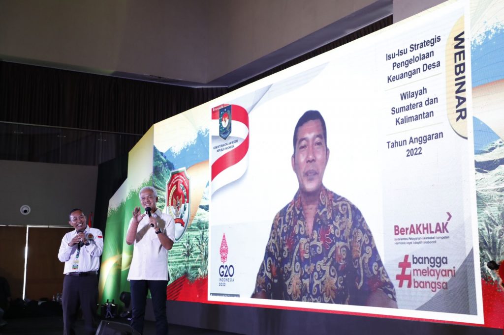 Hadiri Rakernas DPP PAPDESI Ganjar Dorong Transformasi Desa Mandiri