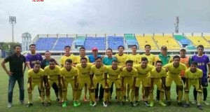 MENUJU JUARA: Tim PS Unika foto bersama sebelum pertandingan belum lama ini.