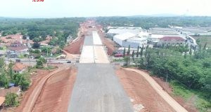 JALAN TOL : Proyek pembangunan Jalan Tol Batang Semarang yang melewati Kecamatan Ngalian diharapkan bisa segera tuntas.