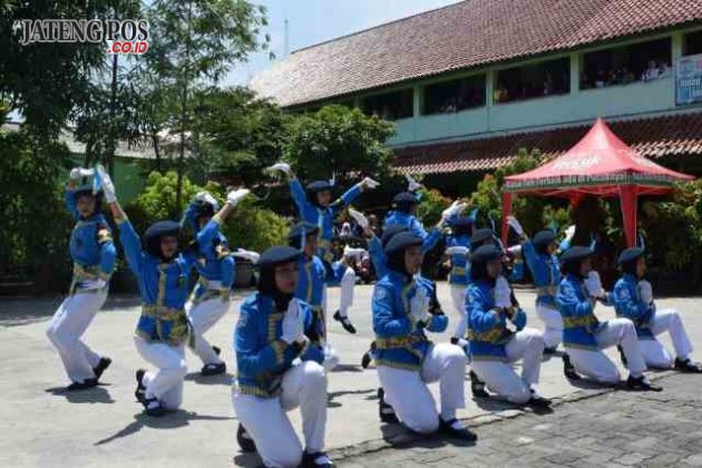 ANAK PASKIBRA: Paskibra SMPN 28 Semarang Kec.Tugu Kota Semarang "Dipuji tidak terbang, dihina tidak tumbang."