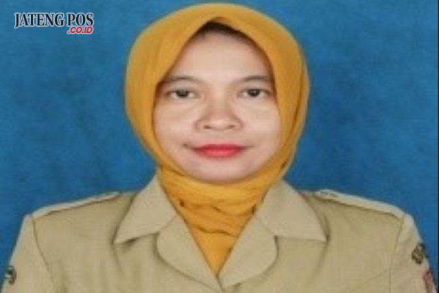 Nova Dyah Wulanningtyas,S.Pd Guru Kimia SMK Negeri 3 Kendal