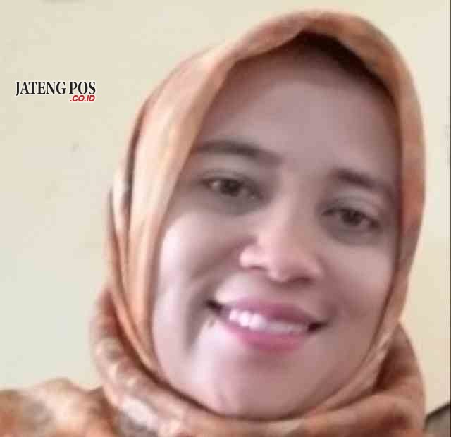 Lies Mira Fitri Astuti,S.Pd Guru SMPN 1 Ngaringan Kabupaten Grobogan