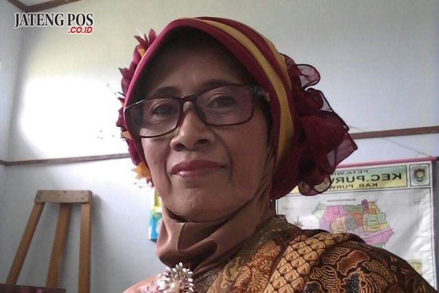 Sumarti, S.Pd.SD Kepala Sekolah SDN Karangmulyo Purworejo