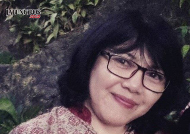 Suryanti, S.Pd. Guru SMP Negeri 5 Salatiga