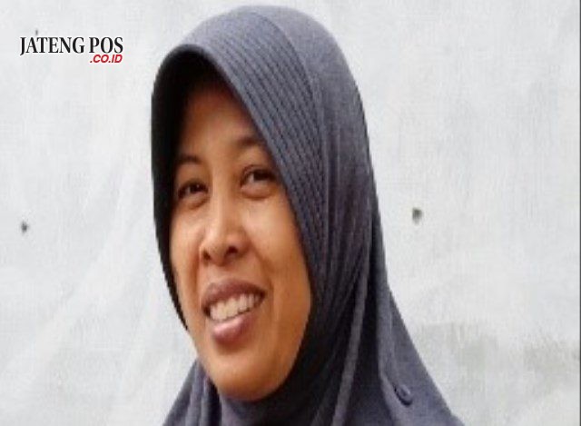 Watini , S.Pd SMP 2 Margorejo Pati