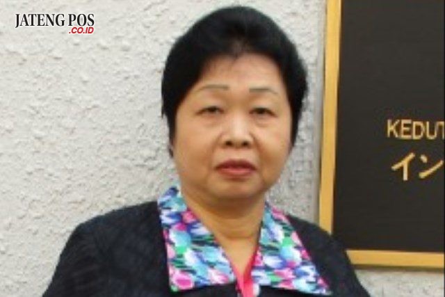 Grace Yeh Shiang, S.Pd.,M.Si. Guru Bahasa Inggris SMA Negeri 5 Semarang