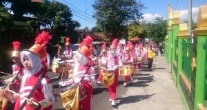 Warga Bandarjo Antusias Mengikuti Pawai Ta’aruf