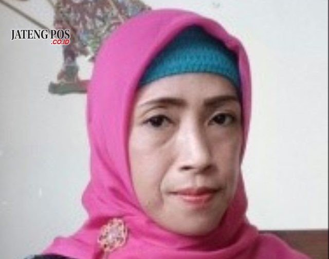 Retno Fajarwati, S.Pd Guru SMA Negeri 1 Sidoharjo, Wonogiri