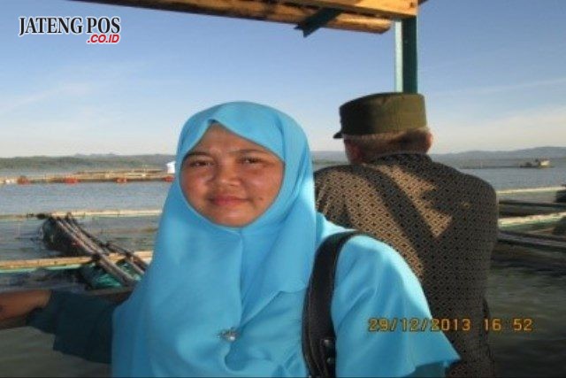 Eni Widyastuti, S.Pd Guru SMP Negeri 3 Jatisrono