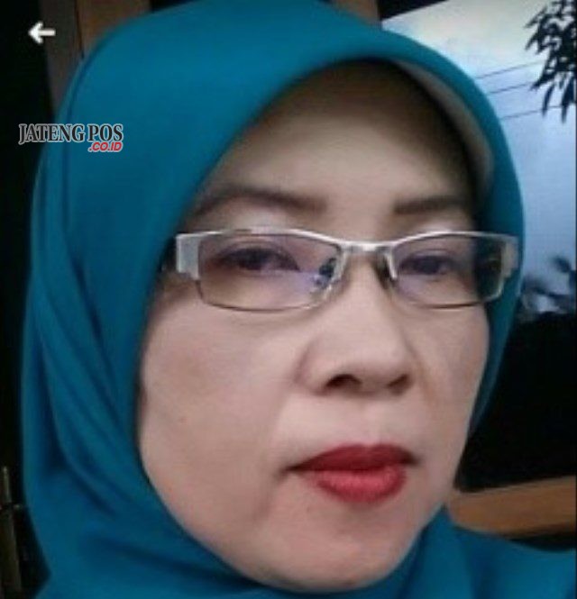 Kasinah, S. Pd., MM Kepala SMP Negeri 35 Purworejo