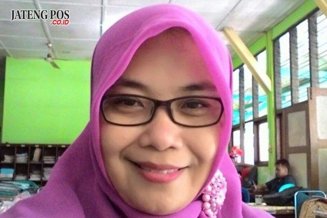 Siti Rachmawati M., S.Pd., M.M. Guru SMP Negeri 6 Purwodadi Grobogan