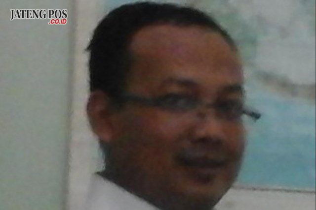 Ahmad Zaenuri, S.Kom Guru SMK Negeri 4 Kendal