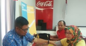 Coca-Cola Amatil Indonesia (Amatil Indonesia) Jawa Tengah kembali menyelenggarakan kegiatan donor darah yang diadakan secara rutin sebagai wujud kepedulian Amatil Indonesia bagi masyarakat yang berada di sekitar pabrik. FOTO : DOK/JATENGPOS