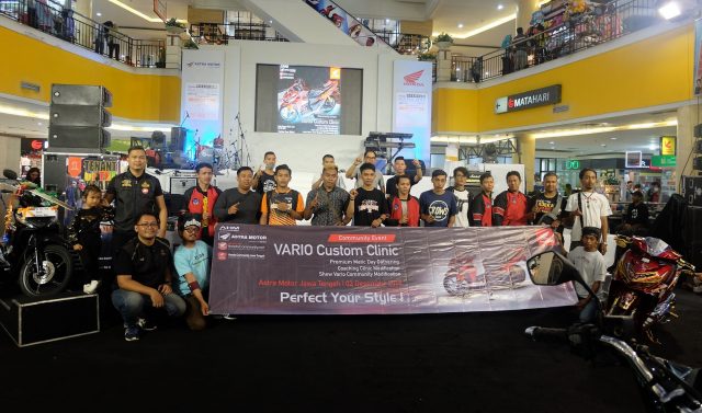 HPMD 2: Vario Custom Clinic bersama Benny dari bengkel modif Aneka Motor yang diikuti oleh komunitas Honda Jateng.