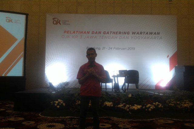GATHERING : Pelatihan dan Gathering Wartawan, OJK KR 3 Jawa Tengah dan DIY, di Bandung Jumat (22/2).