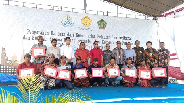 Kementan Beri Bantuan Alsintan Senilai Rp 650 Juta ke Petani Jembrana Bali