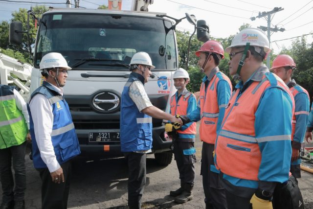 APEL PERSONIL: PLN UID Jateng dan DIY menyiagakan sebanyak 3.341 personil pada acara apel siaga yang bertempat di Gudang Konstruksi PLN Krapyak Semarang, Senin (18/3)