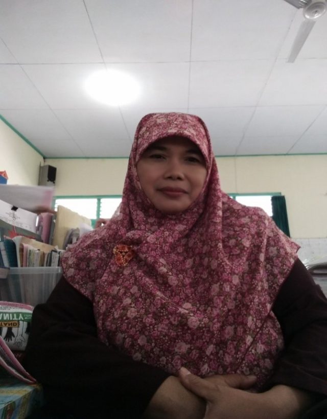 Suparmi, S.Ag., M.Pd.I Guru PAI dan BP SMPN 1 Temanggung