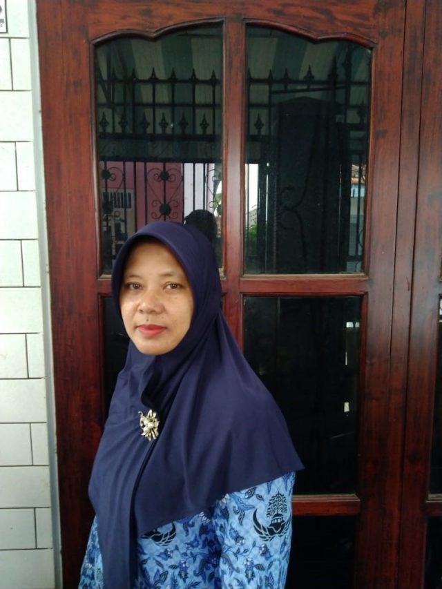 Erna Dwi Ratnayanti, S.Pd Guru Bahasa Inggris SMA Negeri 3 Tegal