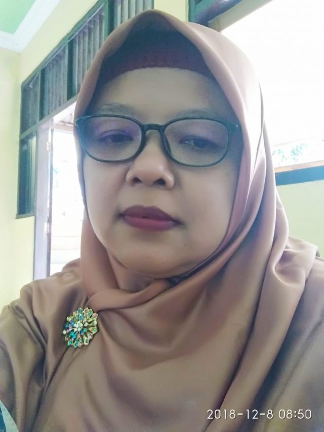 Dewi Ratnawati,S.Pd Guru SMP Negeri 3 Singorojo Kabupaten Kendal