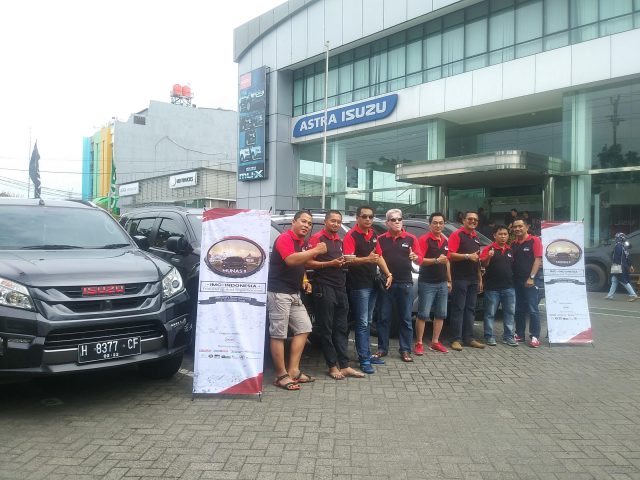 MUNAS IMC INDONESIA - Puluhan owner mobil Isuzu MU-X dari berbagai daerah berkumpul di Semarang dalam rangkaian Musyawarah Nasional (Munas) II, mulai 7-10 Maret 2019. FOTO : ANING KARINDRA/JATENG POS