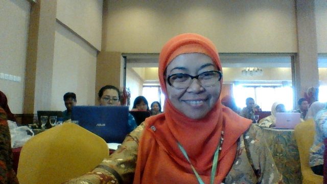 Siti Maesaroh Kurniasih,S.Pd Guru: SLB Negeri Sukoharjo