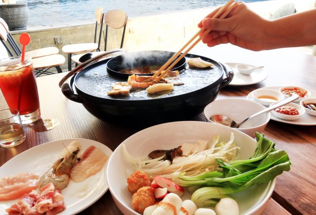 MENU ASIA: Menu BBQ dan Sukiyaki ala Asia sajian khusus kulinari Harris Hotel Sentraland untuk pelanggan dan tamu berkunjung