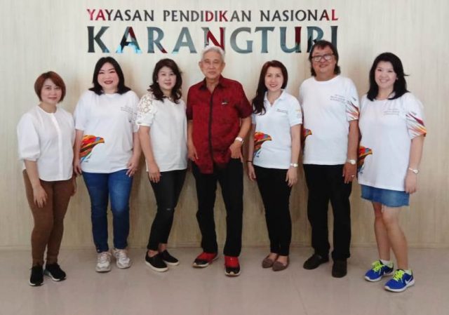 KEBERSAMAAN : Segenap Panitia dan Pengurus IKARi, siap persembahkan event reuni 90 tahun untuk alumnus Sekolah Nasional Karangturi Semarang.