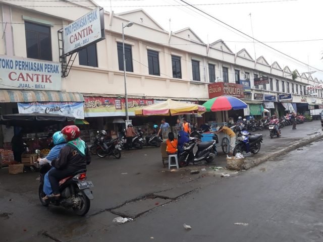 Kominfo Pasang Wifi di 15 Titik Strategis KOTA CERDAS : Kominfo Kota Salatiga sudah memasang 10 wi¿ corner di sejumlah lokasi di tahun 2019 lalu dan di tahun 2020 akan ditambah lima titik lagi. Salah satunya di Pasar Raya Salatiga.