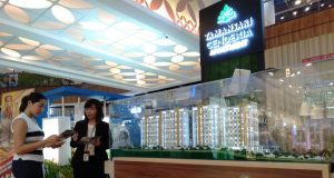 PAMERAN PROPERI- Sebanyak 10 pengembang perumahan dan satu tenant pendukung turut meramaikan Pameran Property Expo Semarang, yang digelar mulai 13 - 24 Februari 2020, di Atrium Mal Ciputra Semarang. FOTO : ANING KARINDRA/JATENG POS