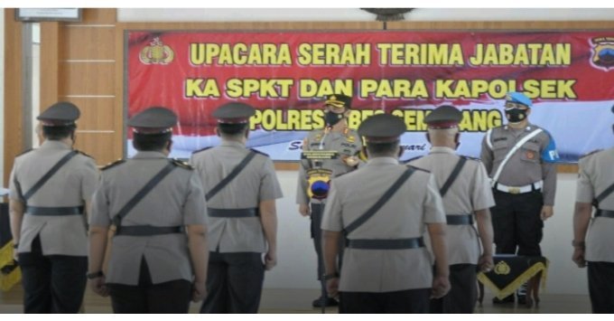 Polrestabes Rotasi Lima Kapolsek di Semarang