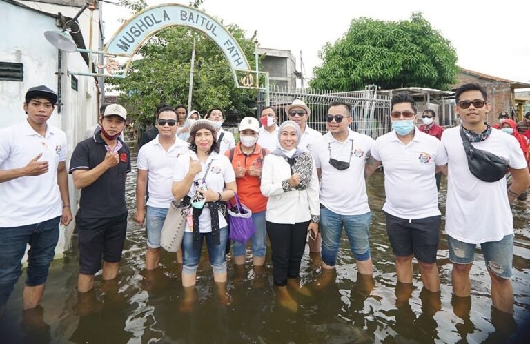 Salurkan Bantuan Korban Banjir Swadaya Para Anggota