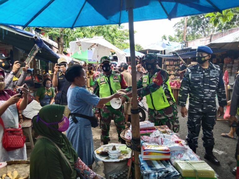 Anggota Kodim 0733/BS Semarang Terus Tegakan Protokol Kesehatan