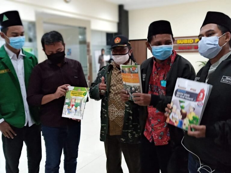 Kembali Ditemukan Buku Pelajaran Mengandung Unsur Radikalisme