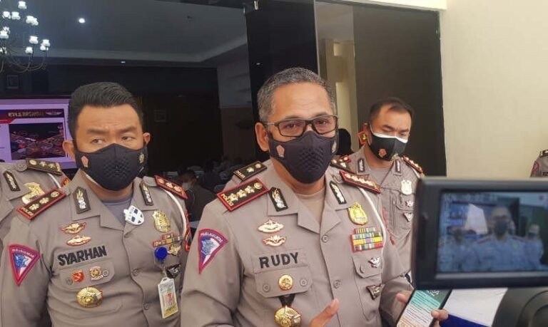 Polda Pasang Kamera di Helm Polantas untuk Dukung ETLE