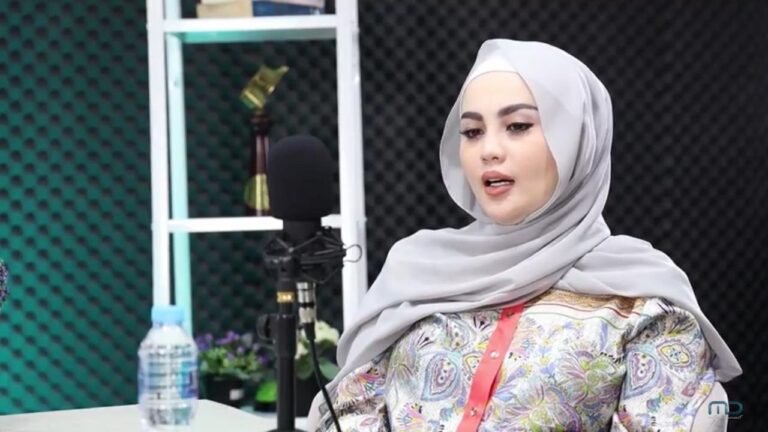Jennifer Dunn Tak Laku Lagi sebagai Artis