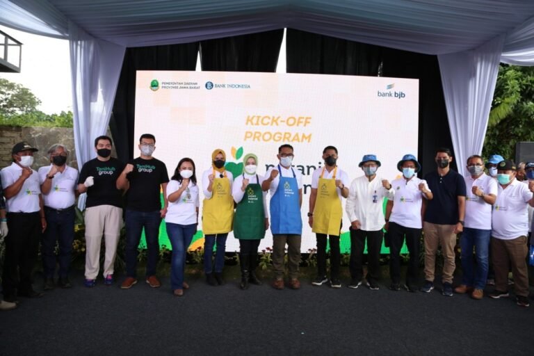 Bank bjb Dukung Penuh Program Petani Milenial Lewat Dana KUR Rp1,1 Triliun