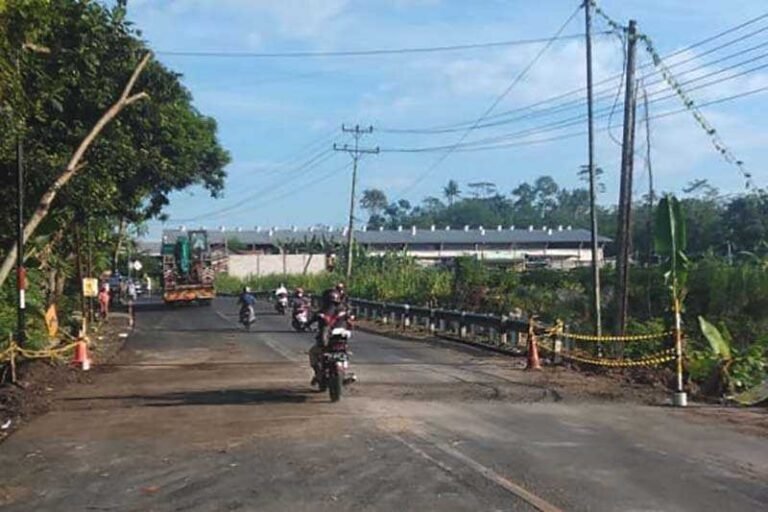 Kementerian PUPR Berhasil Tangani Jalan Ambles di Jalur Selatan Jateng