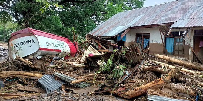 PMI Solo Kirim Bantuan Tenaga Medis untuk Banjir Bandang NTT