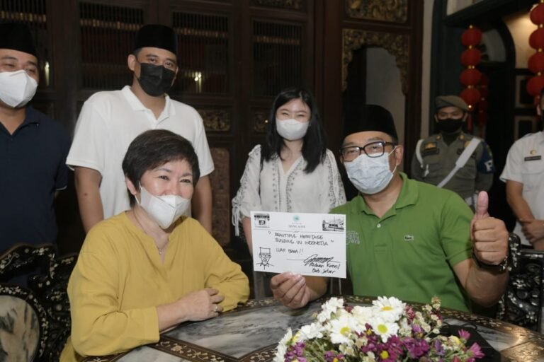 Ridwan Kamil-Bobby Nasution Bertemu di Rumah Sejarah Tokoh Tionghoa Medan