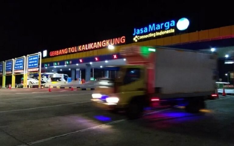 Mudik Dilarang, Mobil Bisa Masuk dan Keluar Semarang Tanpa Hambatan