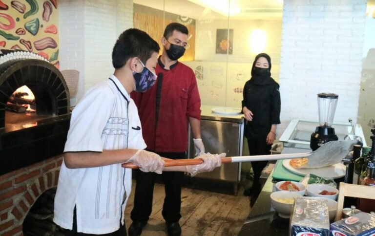 Bukber hingga Class Cooking Anak Yatim