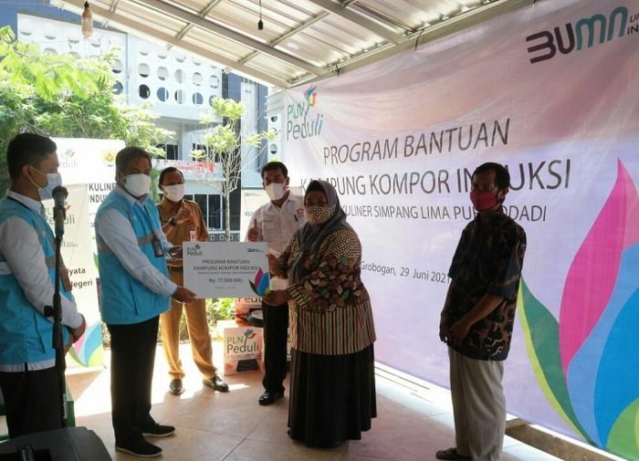 Dukung Kemajuan UMKM, PLN Bantu Kampung Kuliner