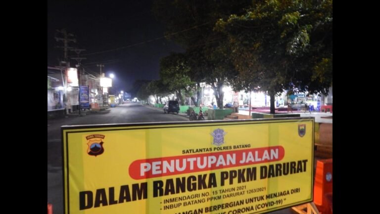 PKL Alun-Alun Batang Keluhkan Penutupan Jalan