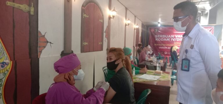 Ratusan  Wabin Divaksin Tahap Pertama