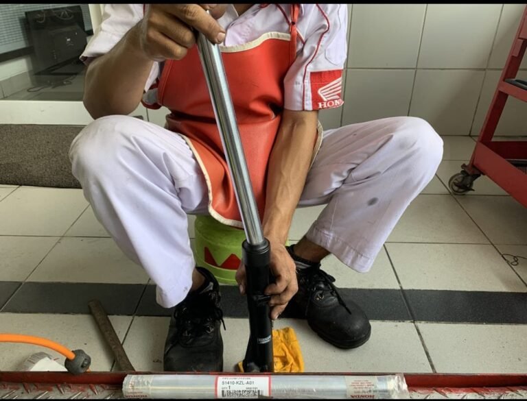 Kendali Tetap Aman Jika Oli Shock depan Diganti