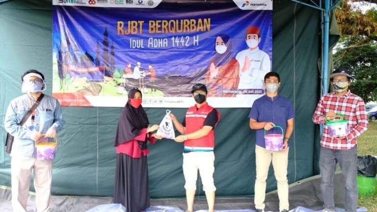 Pertamina Sebar 8.026 Paket Daging Kurban