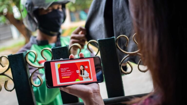 Sinergi Telkomsel dan Gojek, Perkuat Produktivitas Mitra UMKM Hadapi Pandemi