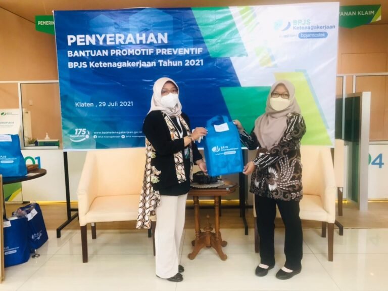 BPJamsostek Klaten Bantu 3.500 Masker Medis